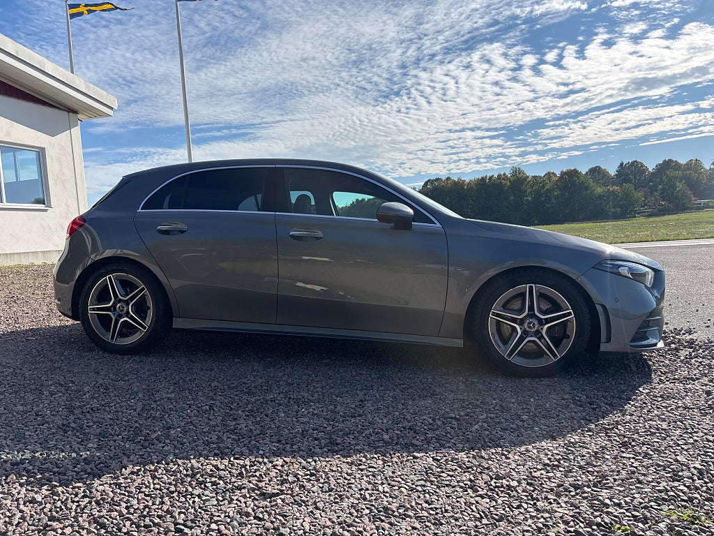 Mercedes-Benz A 2019 - miniatyr 2