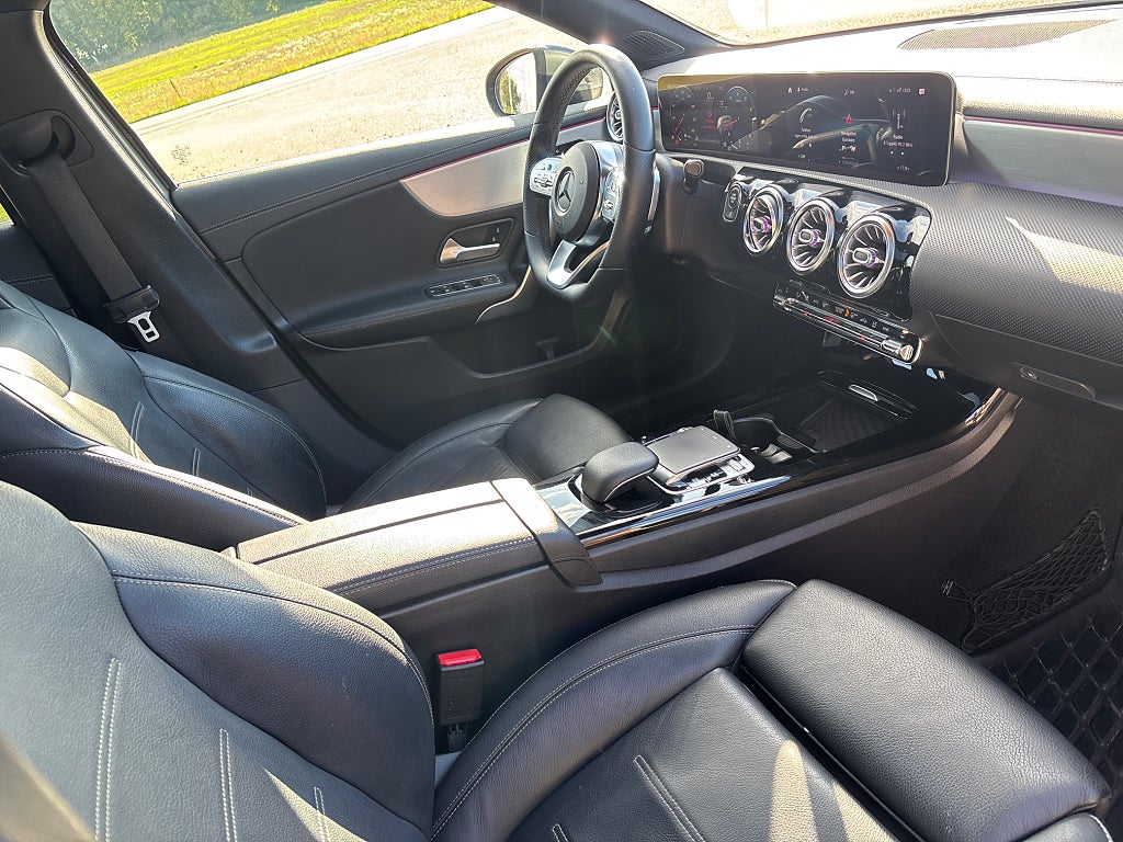 Mercedes-Benz A 2019 - miniatyr 3
