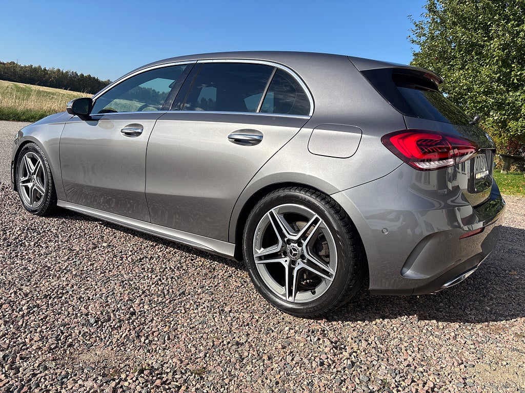 Mercedes-Benz A 2019 - miniatyr 6