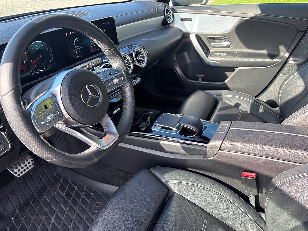Mercedes-Benz A 2019 - miniatyr 7