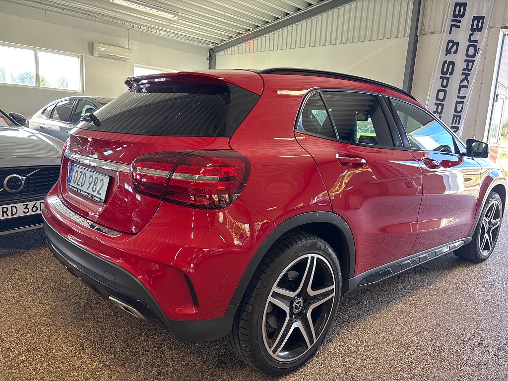Mercedes-Benz GLA200 2019 - miniatyr 12