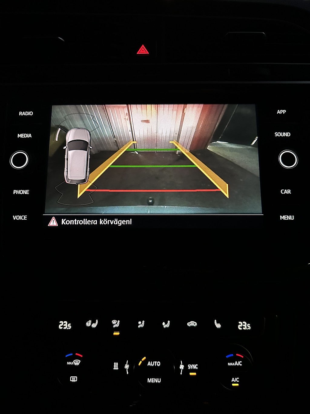 Volkswagen Tiguan 2020 - miniatyr 16