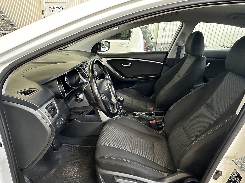 Hyundai i30 2015 - miniatyr 16