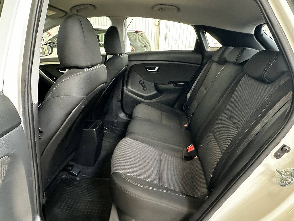 Hyundai i30 2015 - miniatyr 17