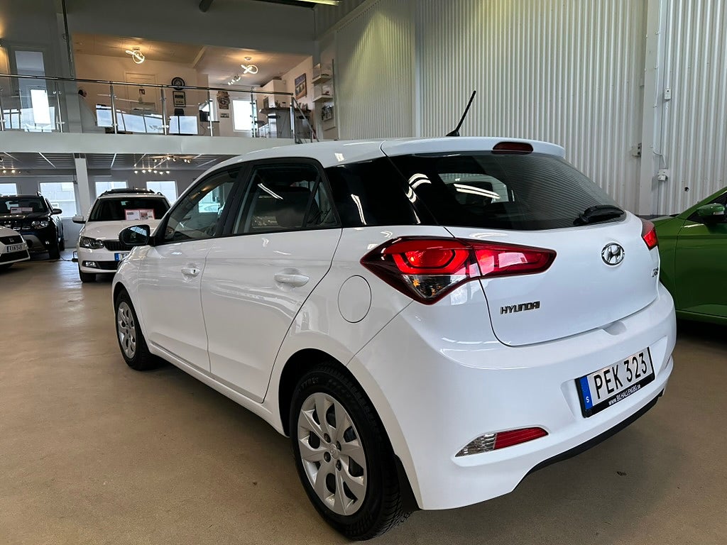 Hyundai i20 2017 - miniatyr 5