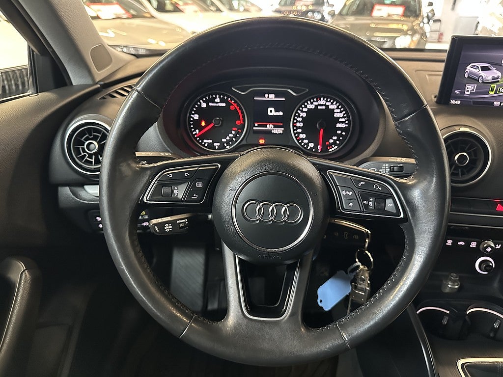 Audi A3 2018 - miniatyr 12