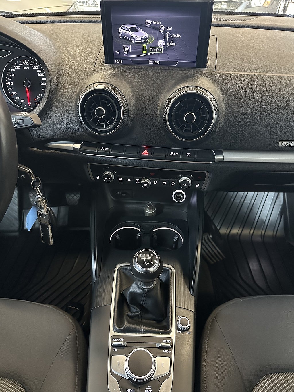 Audi A3 2018 - miniatyr 13