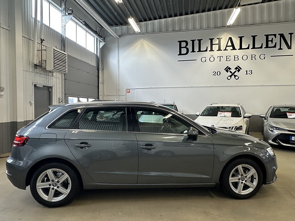 Audi A3 2018 - miniatyr 3