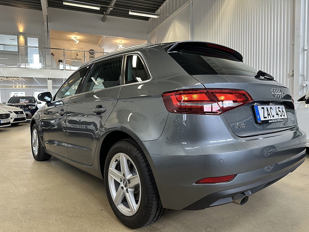 Audi A3 2018 - miniatyr 5