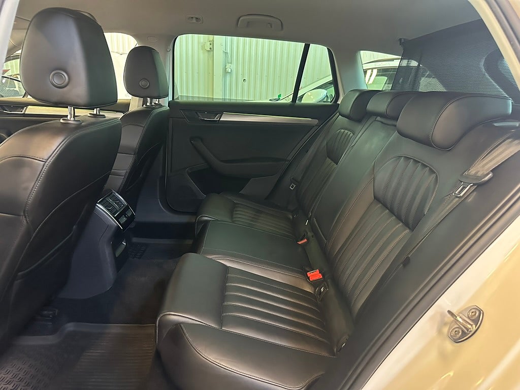 Skoda Superb 2019 - miniatyr 21