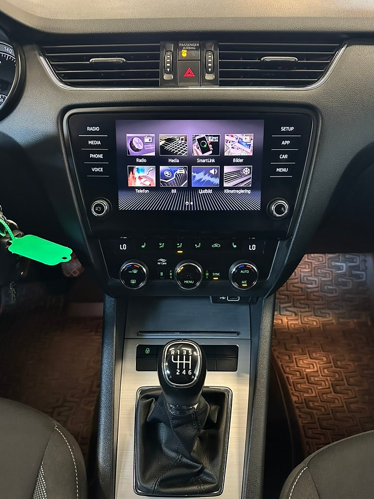 Skoda Octavia 2020 - miniatyr 14