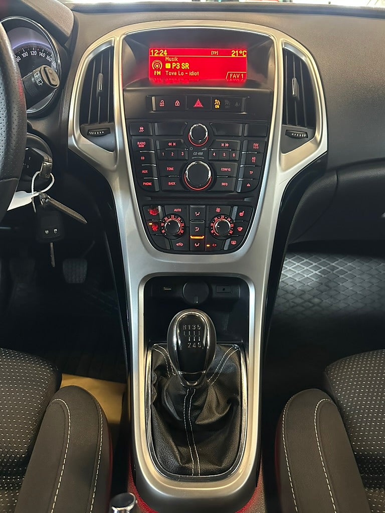 Opel Astra 2013 - miniatyr 13