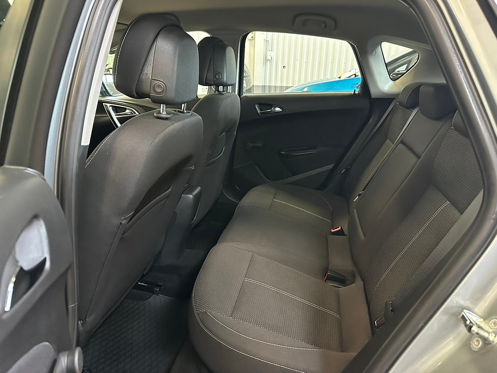 Opel Astra 2013 - miniatyr 15