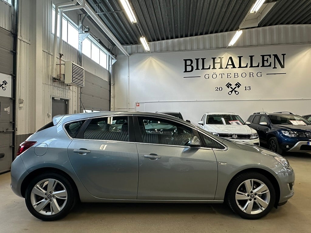 Opel Astra 2013 - miniatyr 3