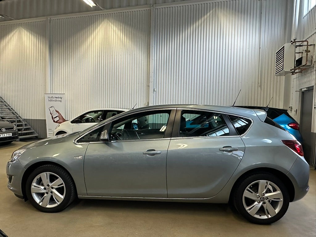 Opel Astra 2013 - miniatyr 4