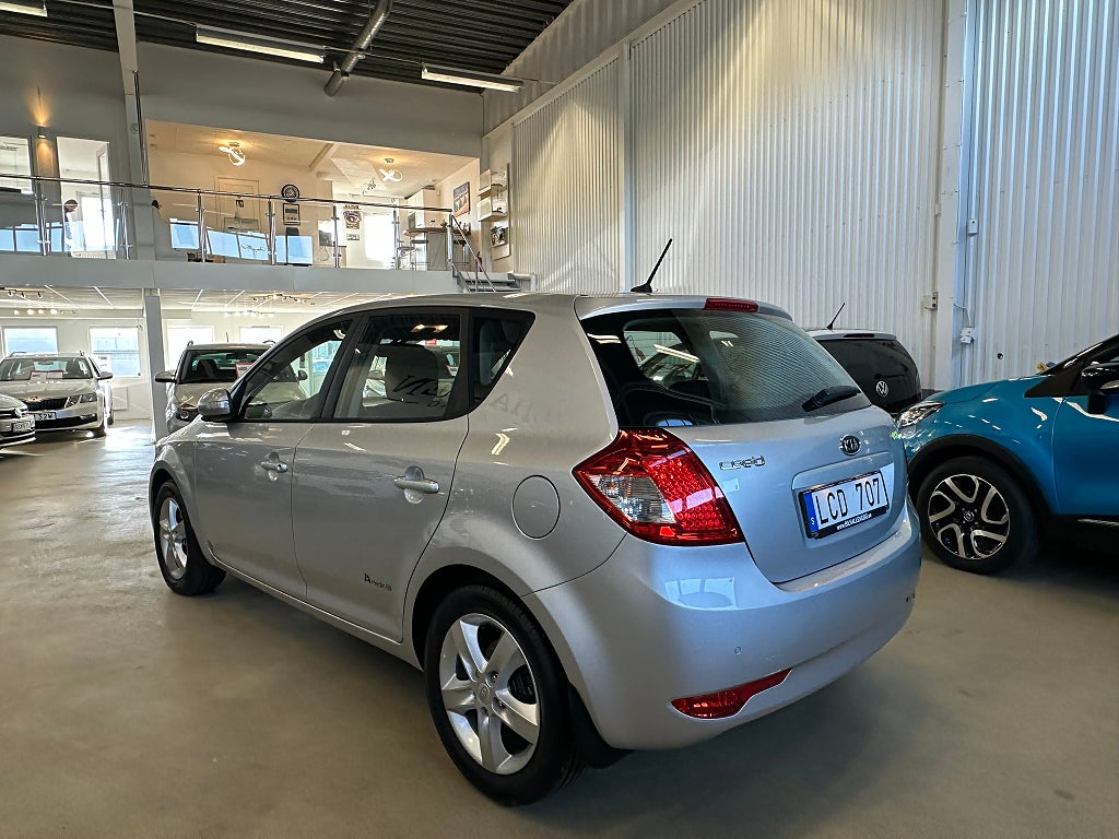 Kia Ceed 2011 - miniatyr 5