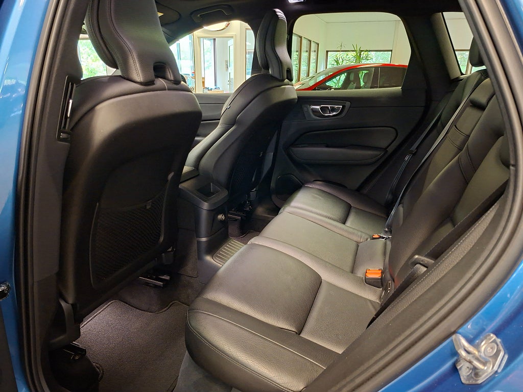 Volvo XC60 2020 - miniatyr 18