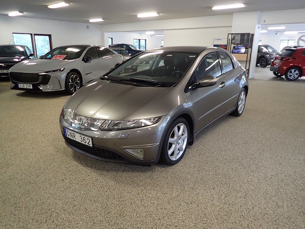 Honda Civic  1.8 i-VTEC 140 hk Sport 5d.