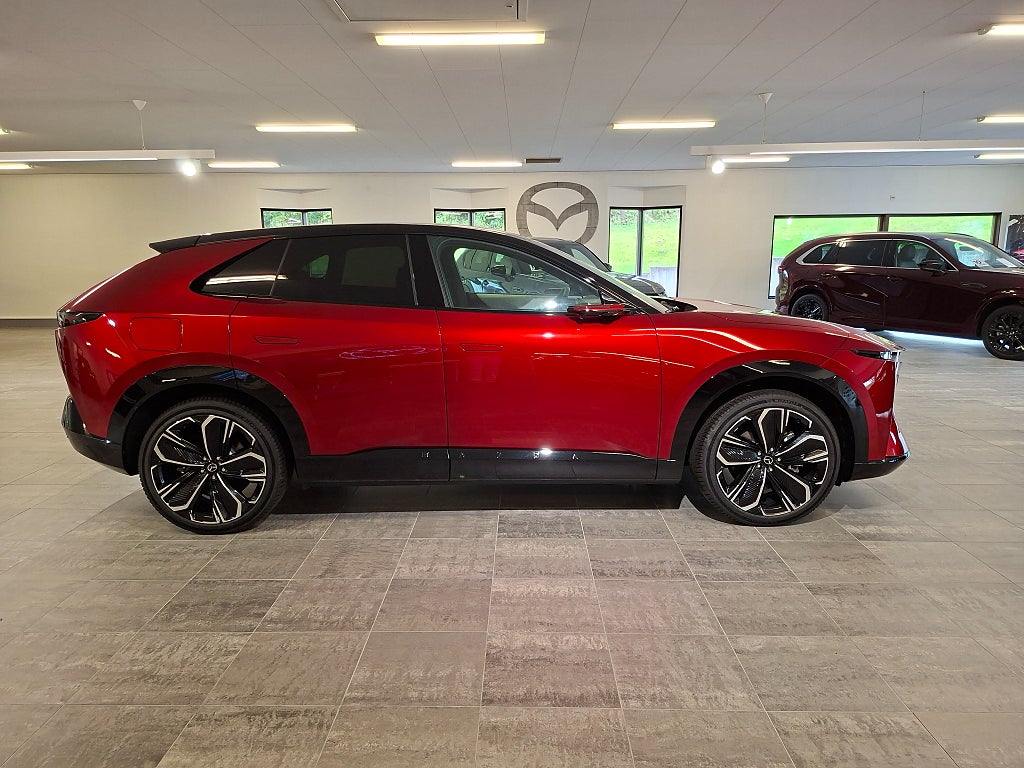 Mazda CX-6e 2026 - miniatyr 3