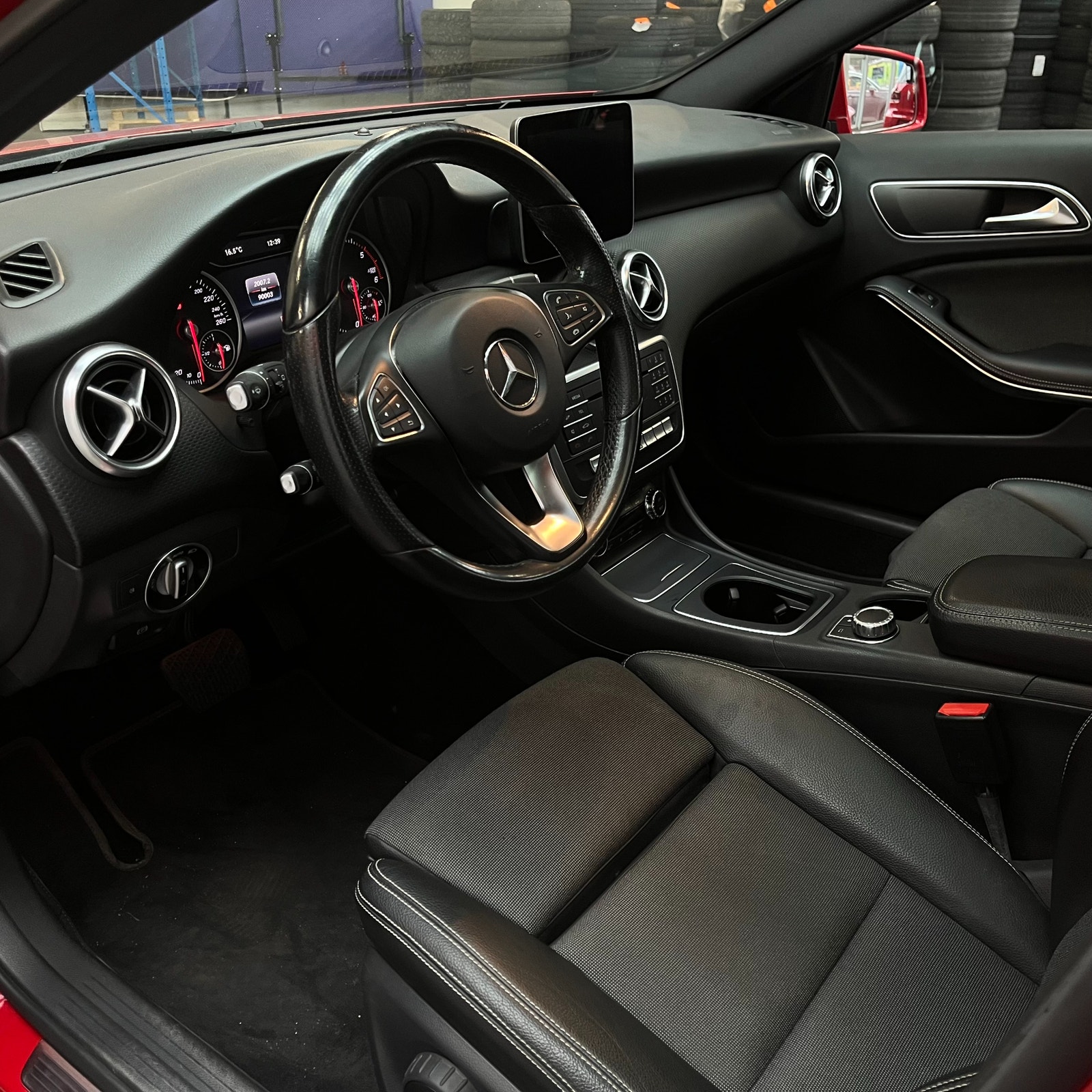 Mercedes-Benz A200 d A *HÖSTREA*200 d Aut Style Backkamera Panorama 2018 - miniatyr 7