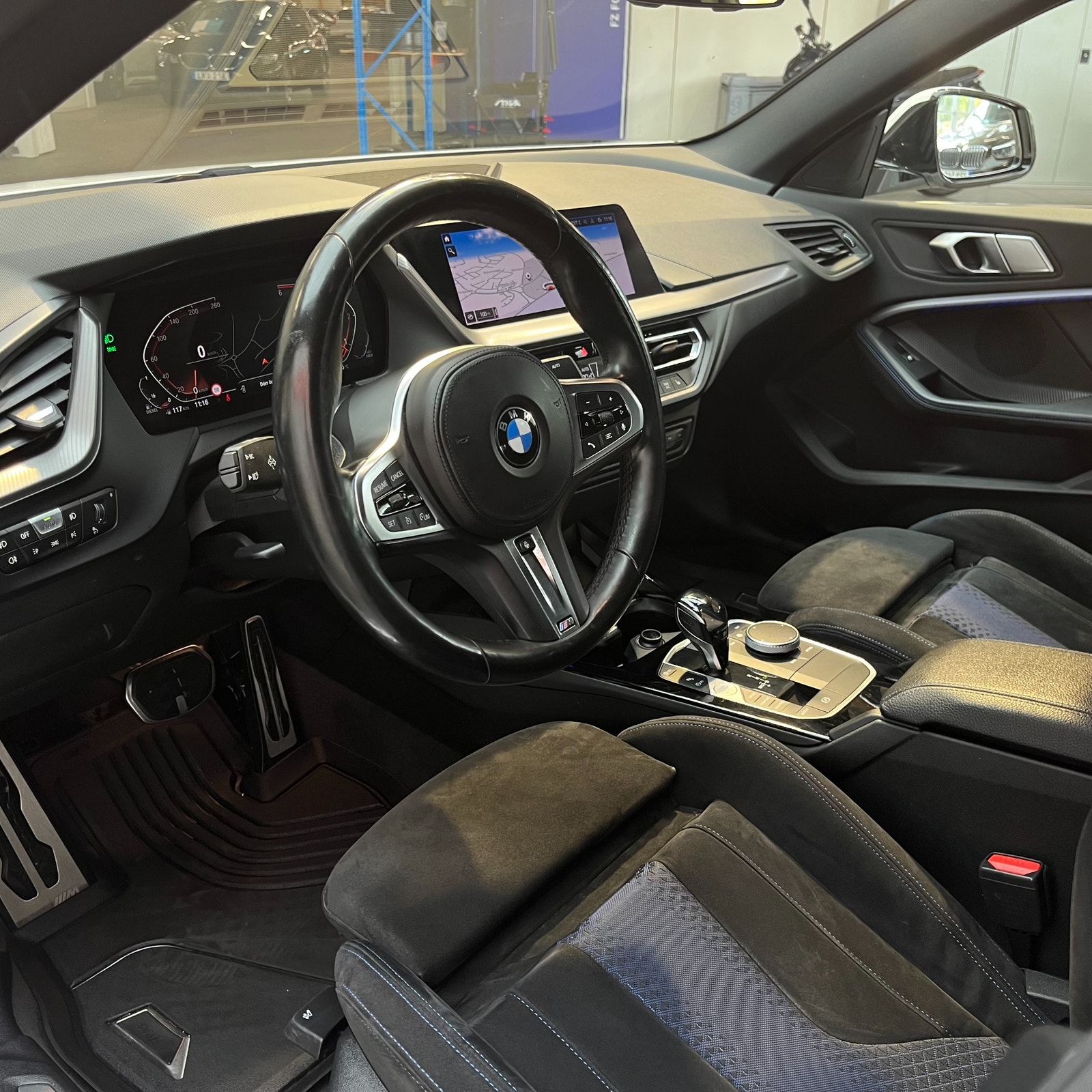 BMW 220d 220 d*HÖSTREA* xDrive Gran Coupé M Sport Cockpit Apple Drag 2021 - miniatyr 9