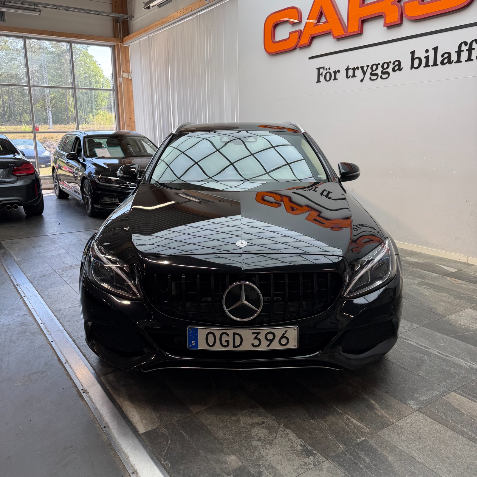 Mercedes-Benz CLA250 e C *HÖSTREA*350 T e Aut Burmester Luftfjädring Drag ACC 2017 - miniatyr 6