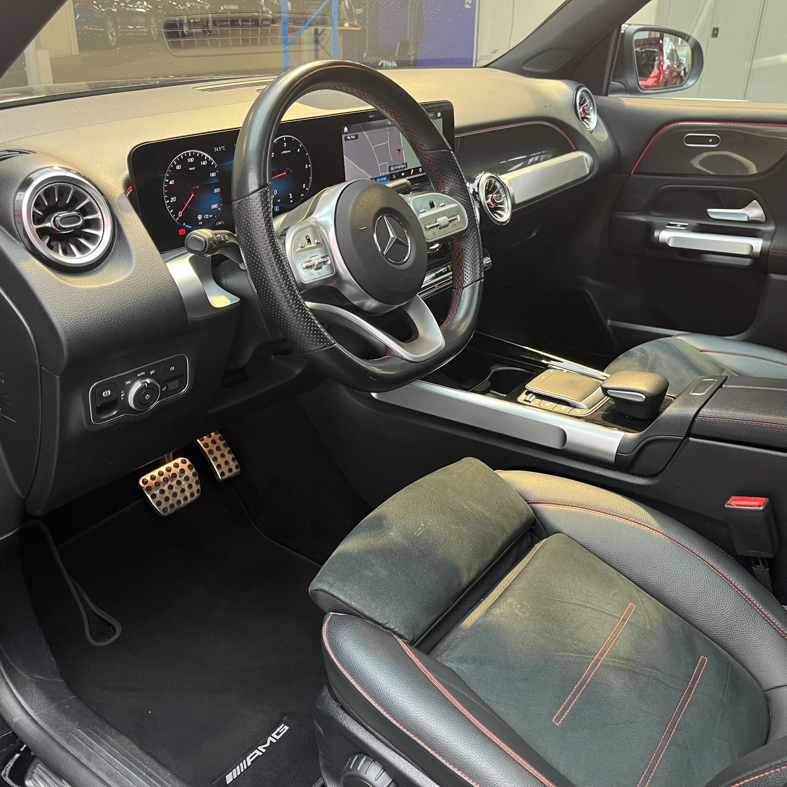 Mercedes-Benz GLB200 d GLB 200 d AMG Line 7-Sits Widescreen Pano Backkamera Navi 2023 - miniatyr 8