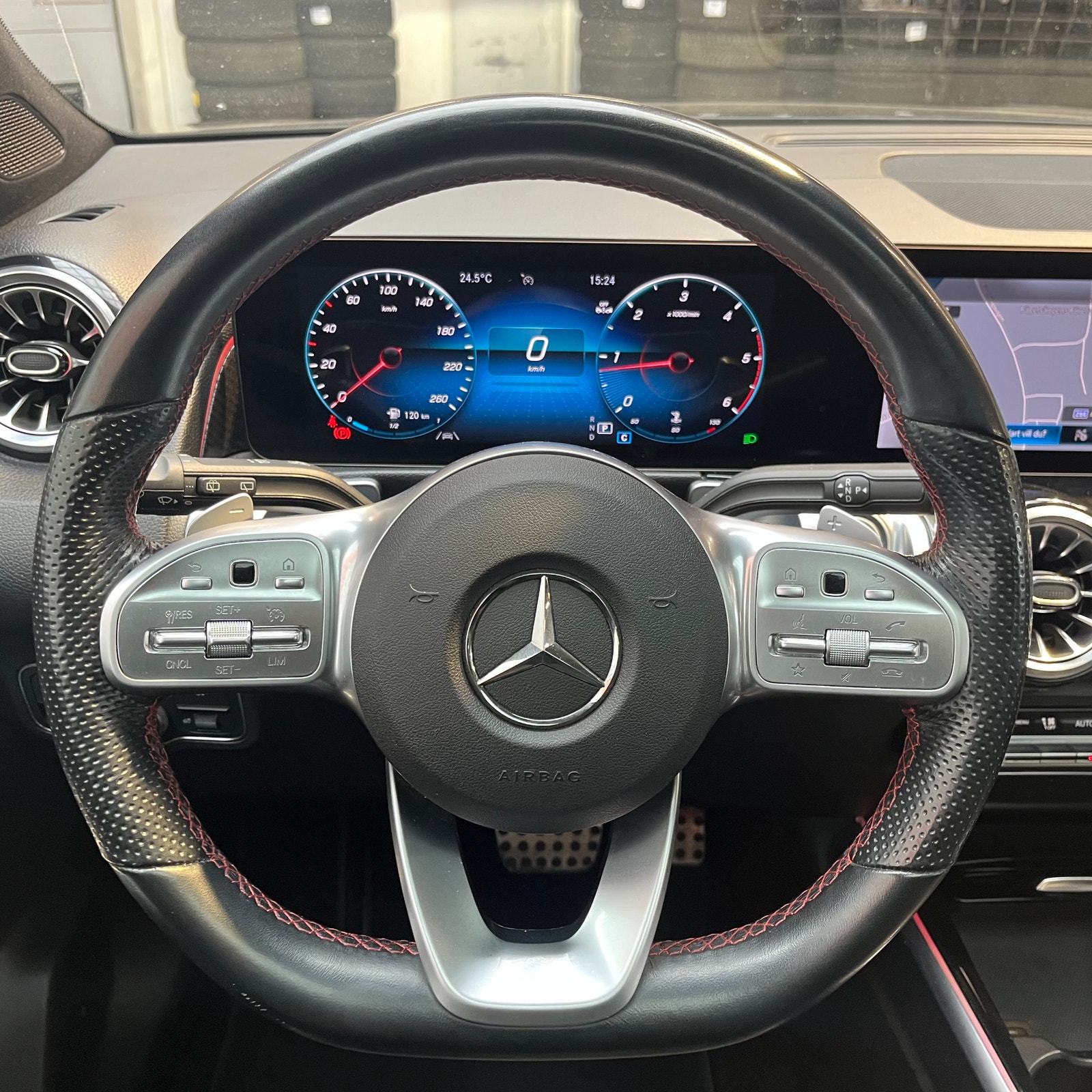 Mercedes-Benz GLB200 d GLB 200 d AMG Line 7-Sits Widescreen Pano Backkamera Navi 2023 - miniatyr 10