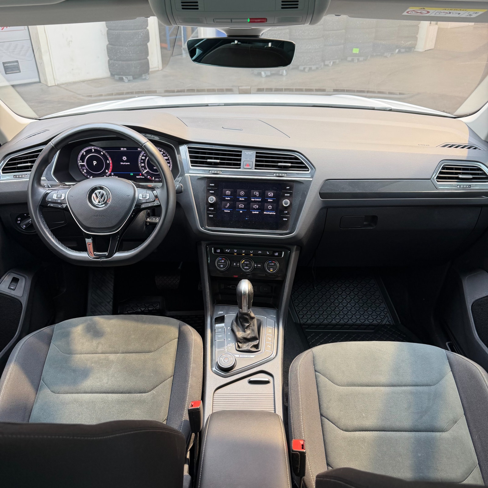 Volkswagen Tiguan 2.0 TDI 4M GT Executive Cockpit Carplay Backkamera Drag 2019 - miniatyr 9