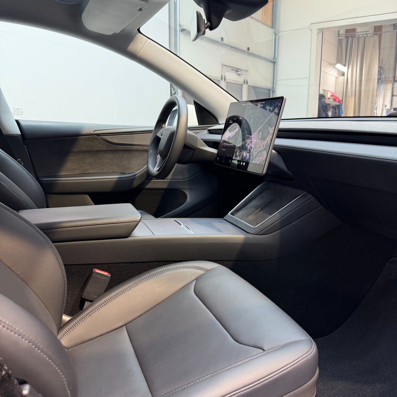 Tesla Model Y Long Range AWD Premium Panorama Autopilot 360° Drag 2025 - miniatyr 11