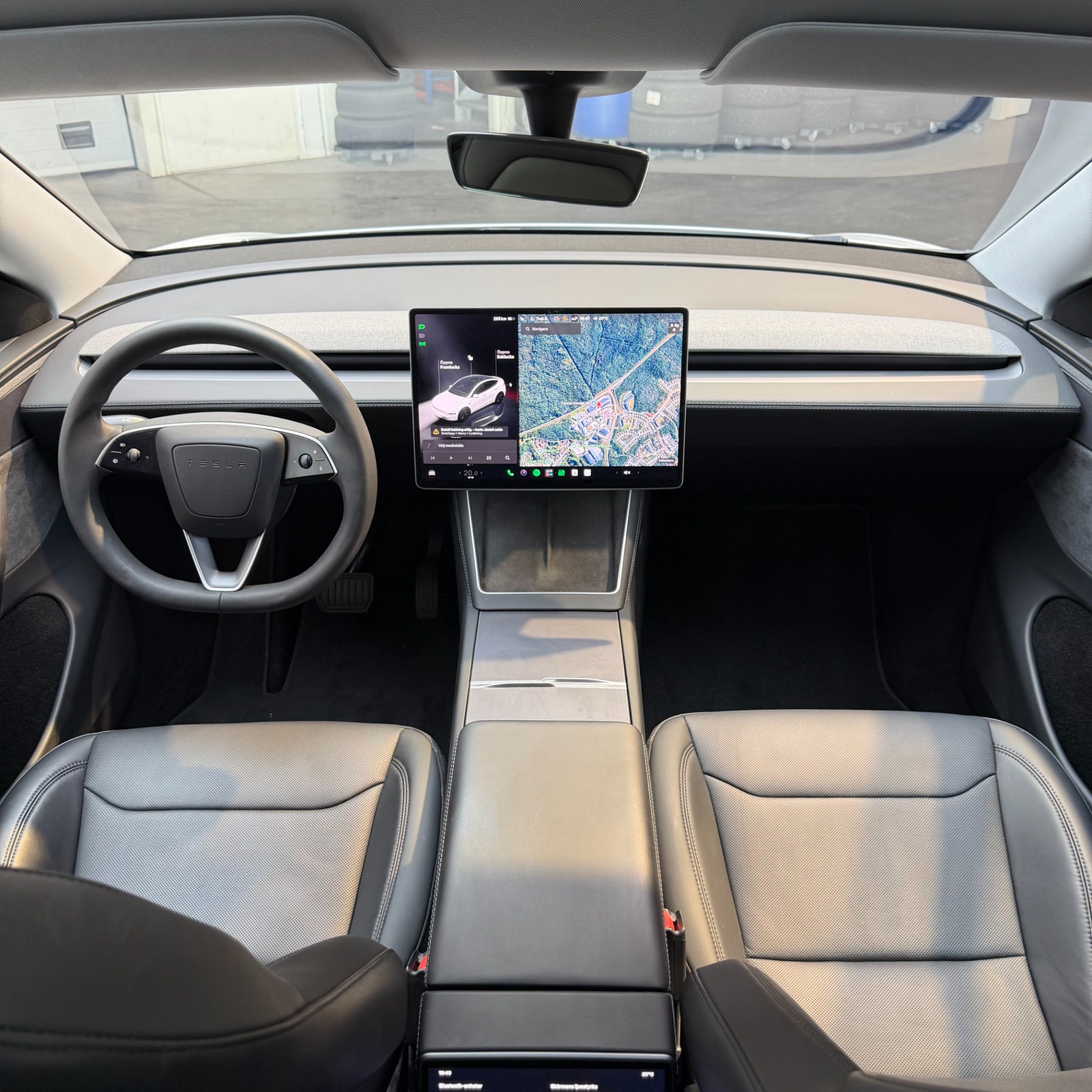 Tesla Model Y Long Range AWD Premium Panorama Autopilot 360° Drag 2025 - miniatyr 9