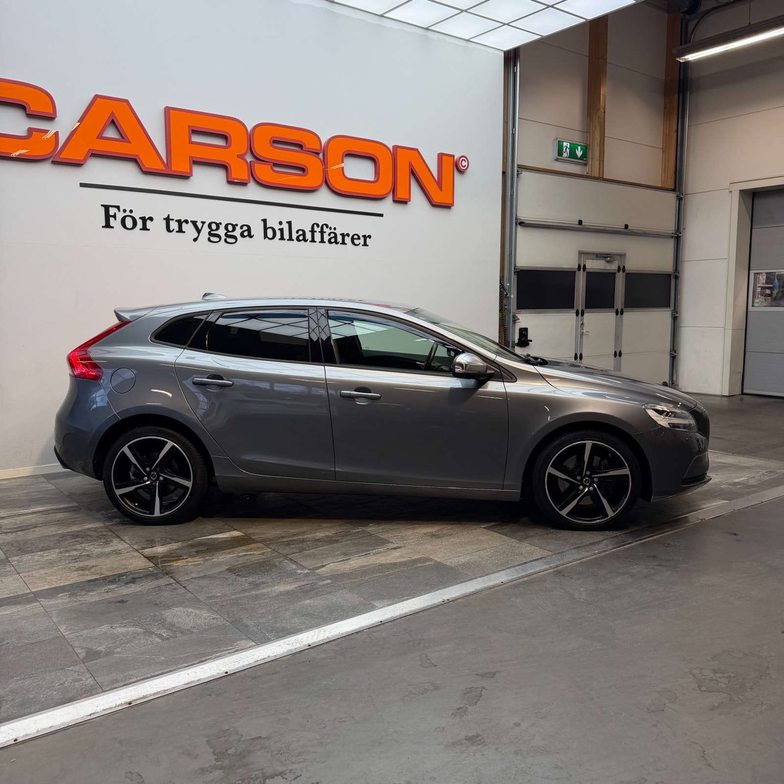 Volvo V40 D3 Geartronic Business Advanced VOC Värmare Kamrem Bytt 2017 - miniatyr 3