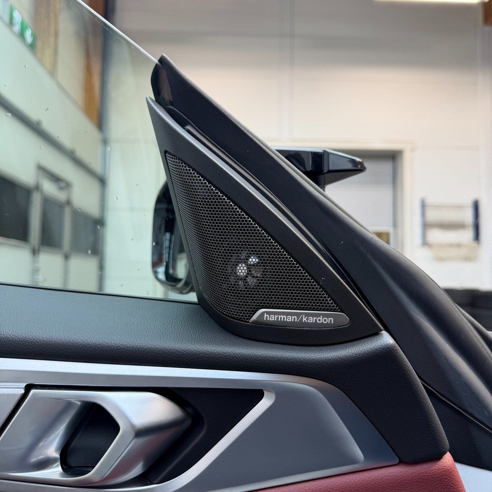 BMW i4 M50 xDrive M Sport Charged H&K 360° Dragkrok "20" MOMS 2024 - miniatyr 13