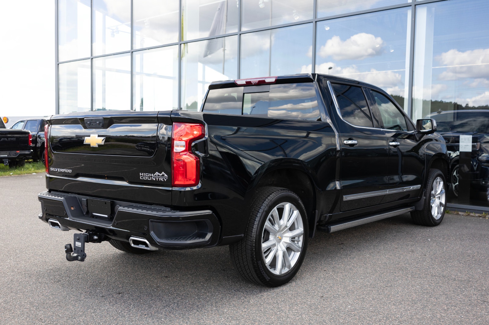Chevrolet Silverado High Country 3.0 Duramax 4WD Drag 2026 - miniatyr 5