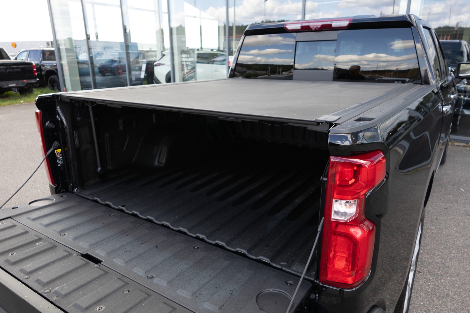 Chevrolet Silverado High Country 3.0 Duramax 4WD Drag 2026 - miniatyr 8