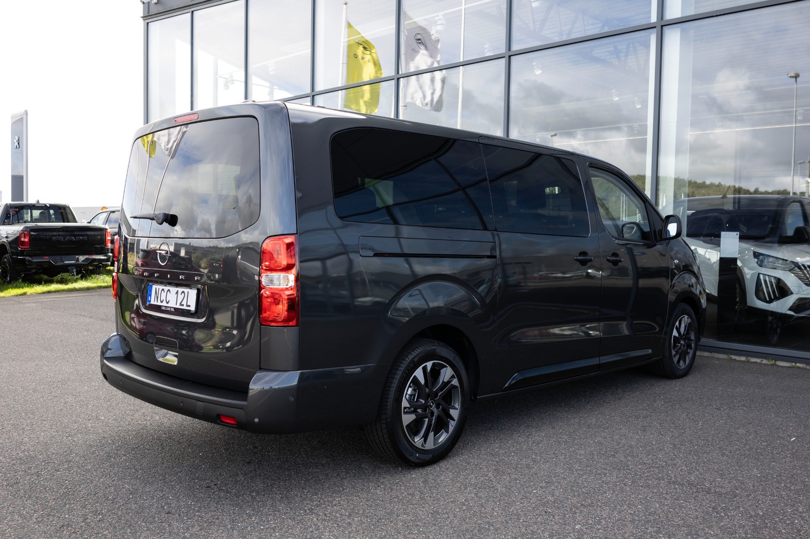 Opel Zafira 2.2 BlueHDi 180 EAT Euro 6 2026 - miniatyr 5