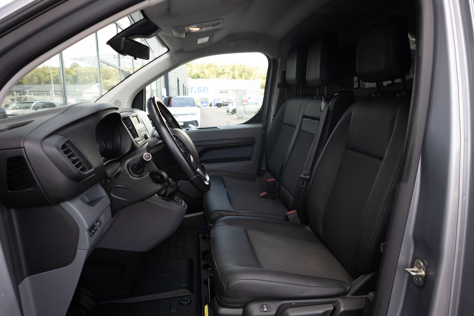 Peugeot Expert PRO L3 BlueHDi 120 hk 2.0L / 5.180 mil / 1 ägare / Moms 2021 - miniatyr 7