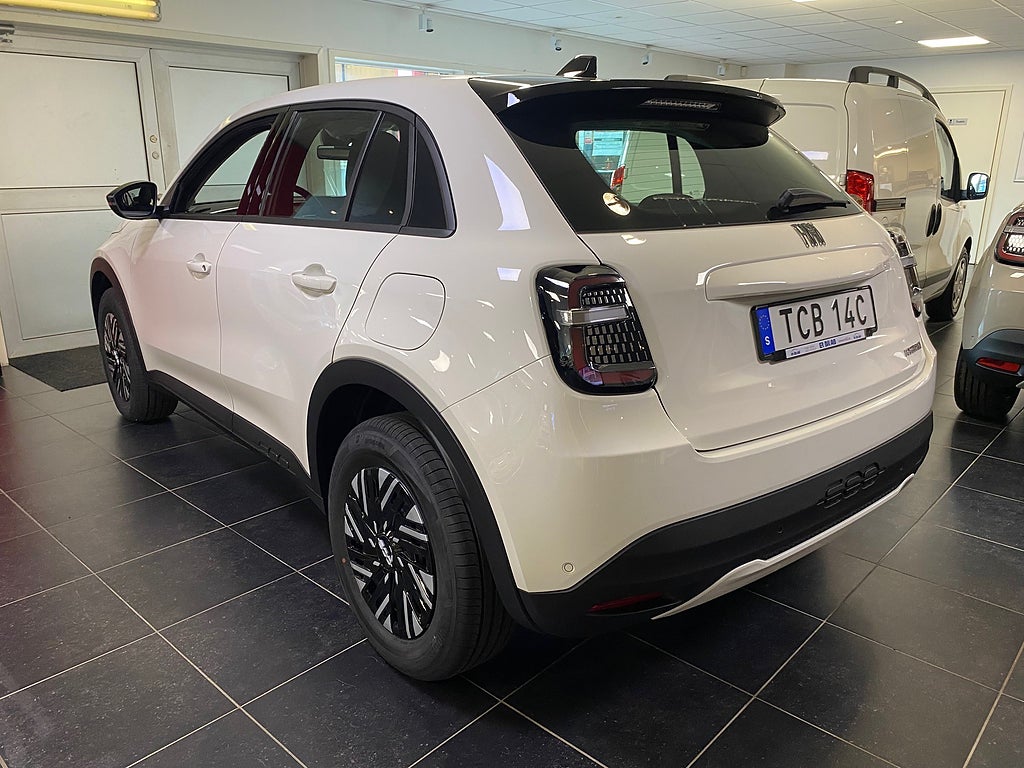 Fiat 600 2023 - miniatyr 2