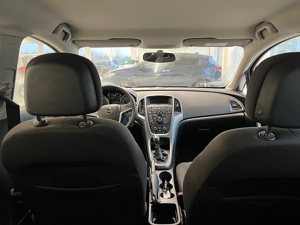 Opel Astra 2013 - miniatyr 7