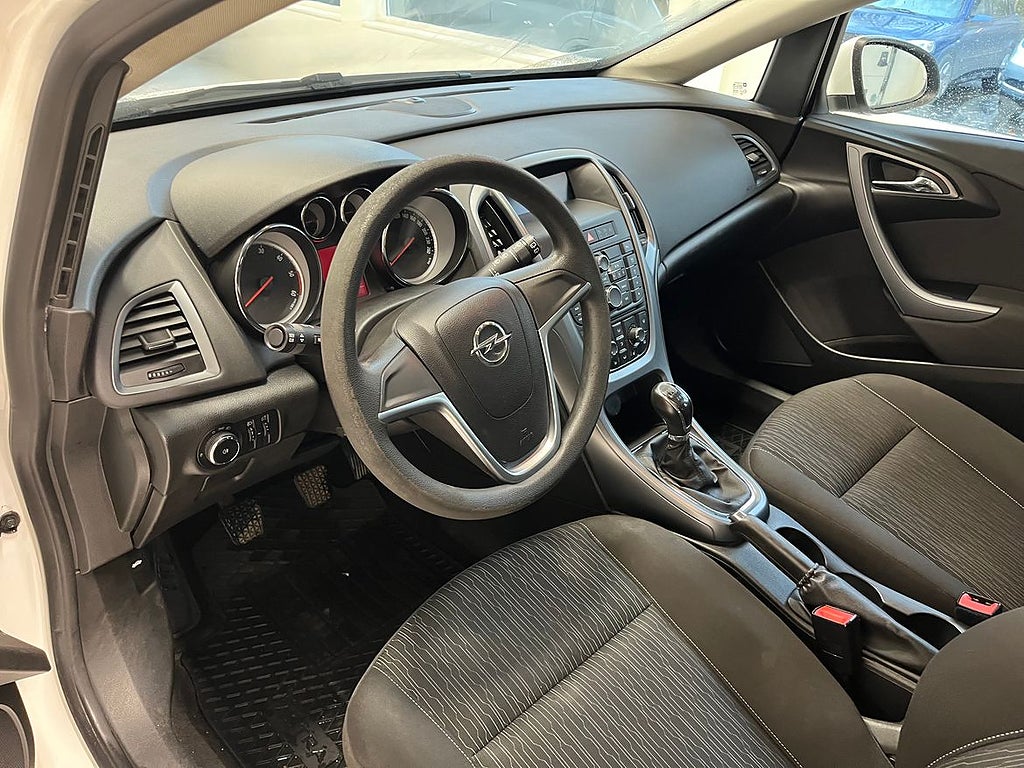 Opel Astra 2013 - miniatyr 8