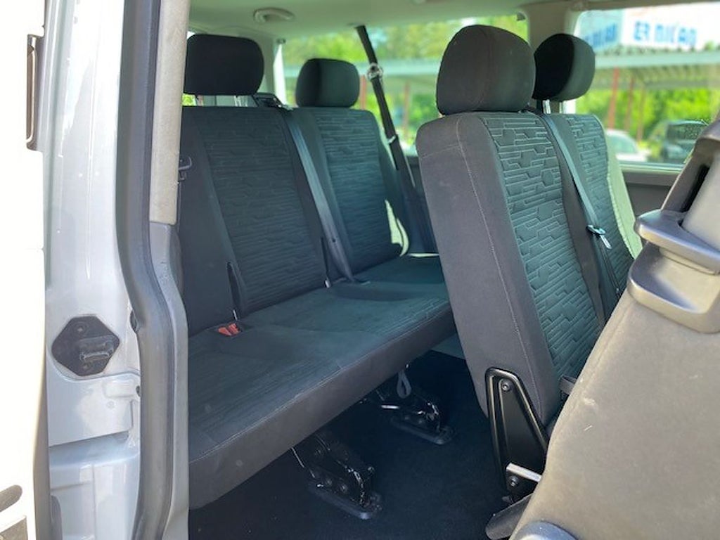 Volkswagen Caravelle 2020 - miniatyr 8