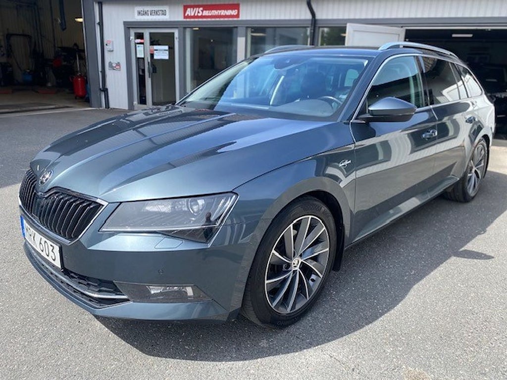 Skoda Superb 2018 - miniatyr 4