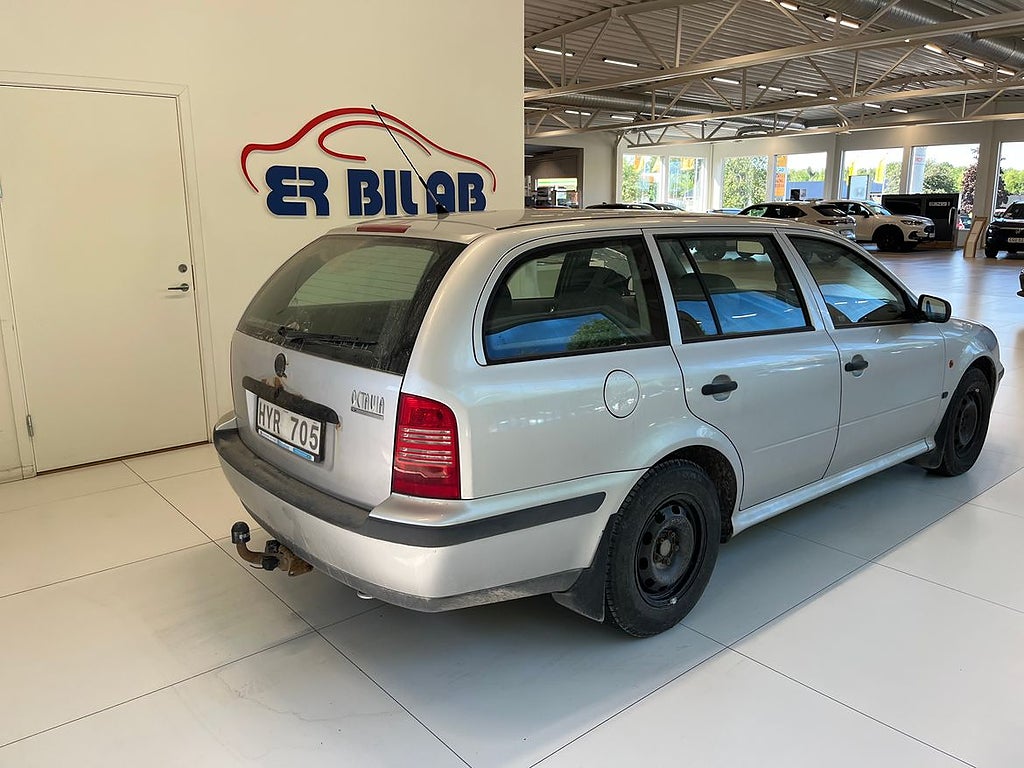 Skoda Octavia 1999 - miniatyr 3