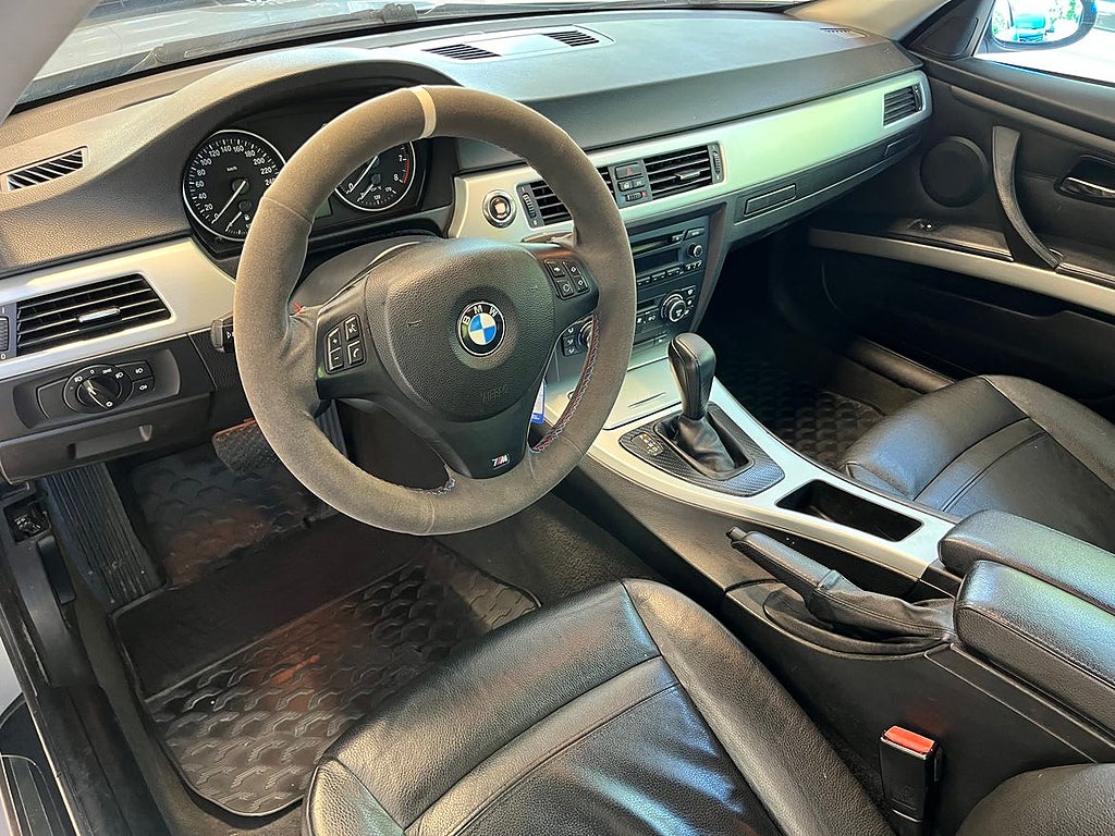BMW 325i 2008 - miniatyr 5