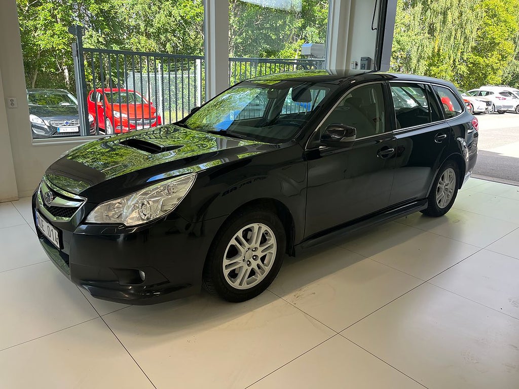 Subaru Legacy 2012 - miniatyr 2