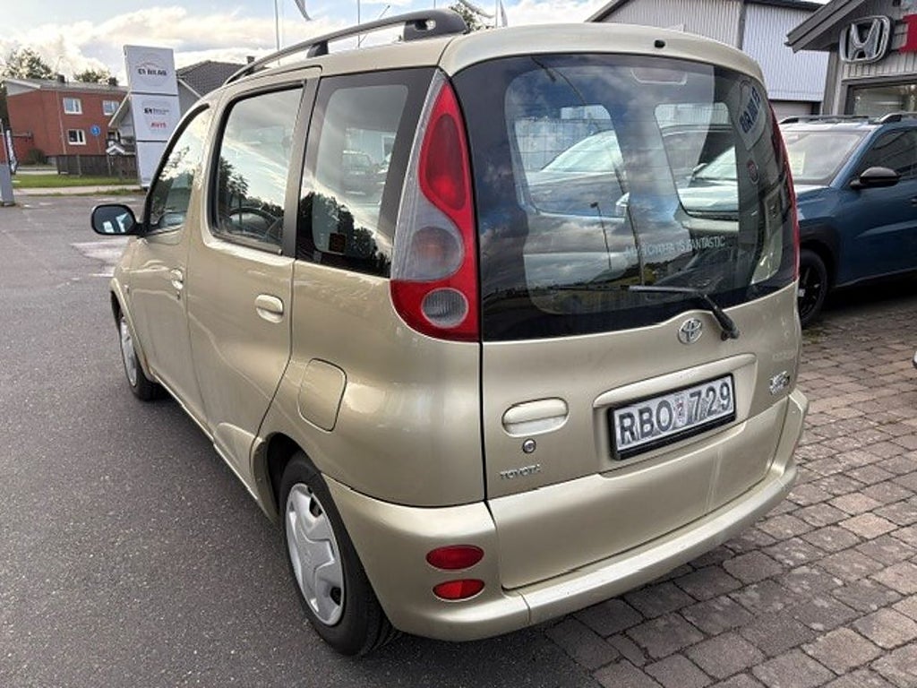 Toyota Yaris Verso 1999 - miniatyr 4