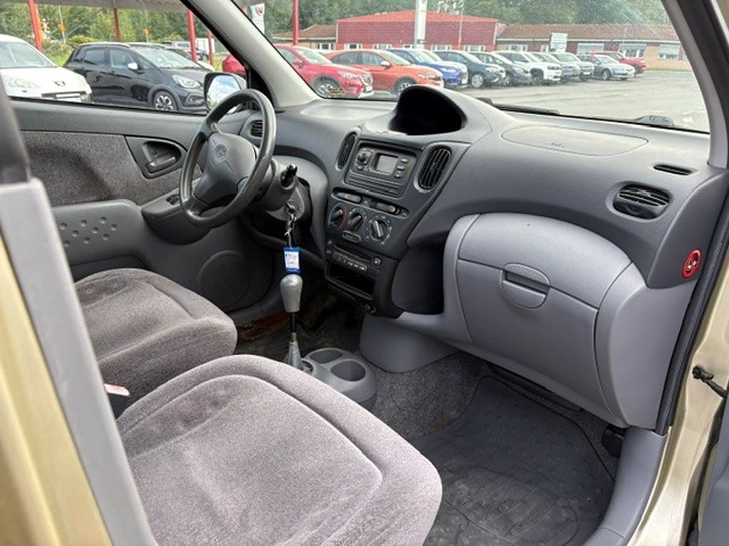 Toyota Yaris Verso 1999 - miniatyr 5