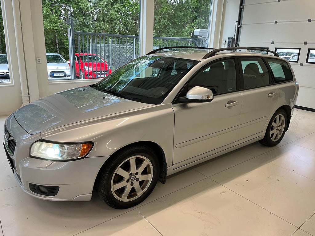 Volvo V50 2011 - miniatyr 2