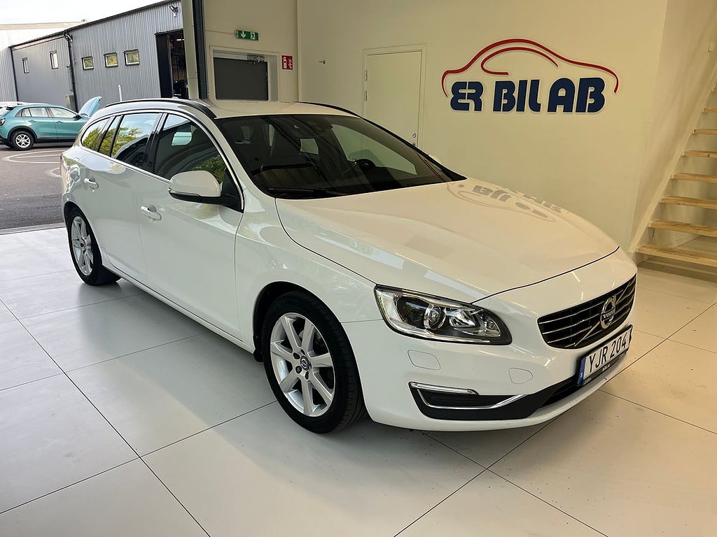 Volvo V60 2017 - miniatyr 2