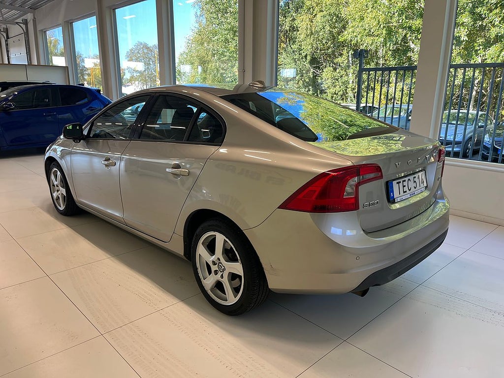 Volvo S60 2011 - miniatyr 3